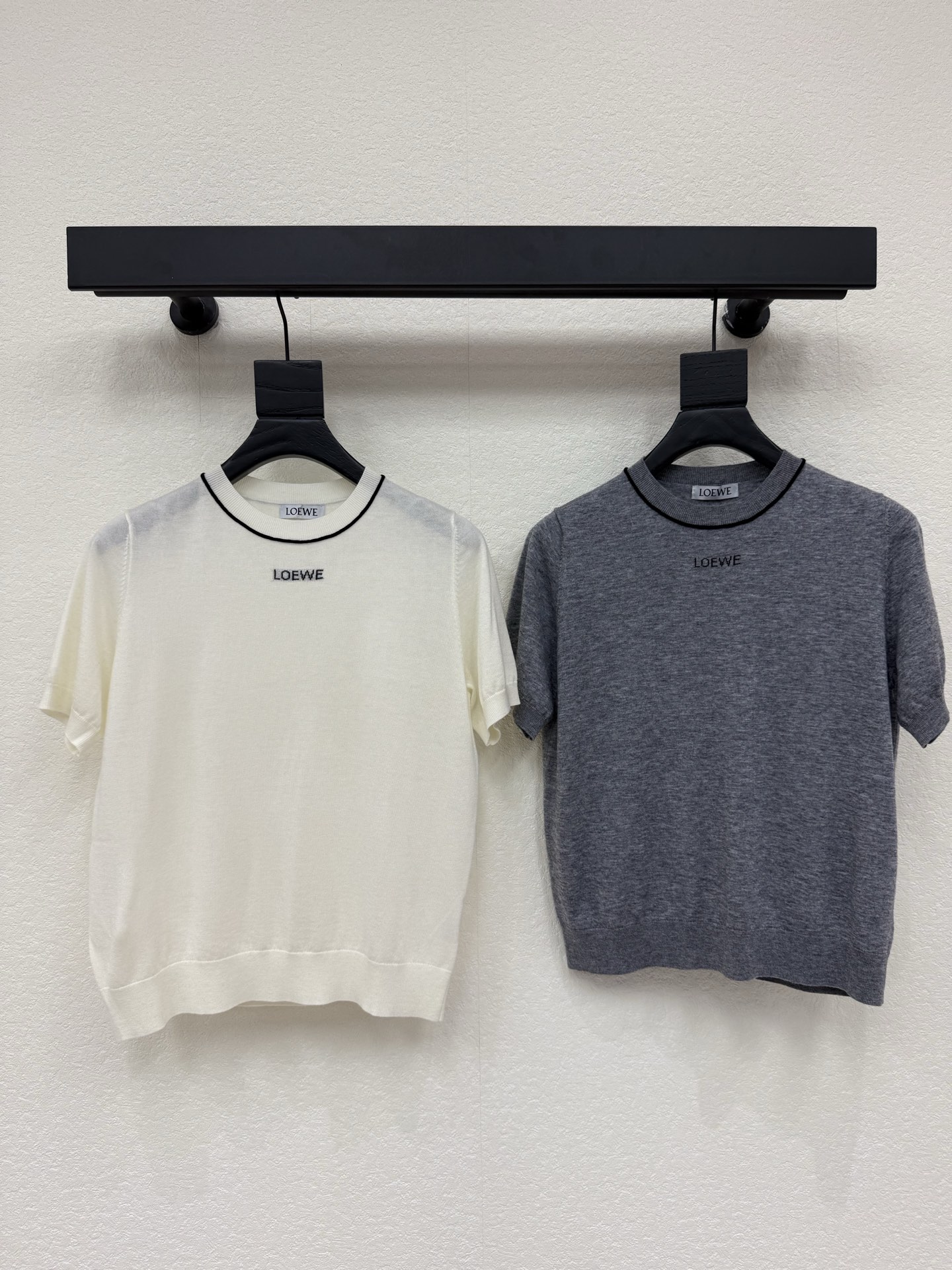 Women's short sleeves